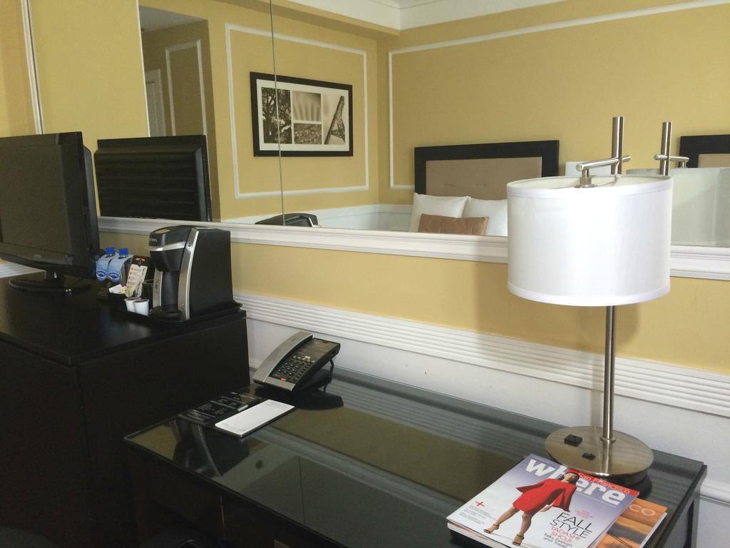 Superior Queen Room,1275394240:JPEG