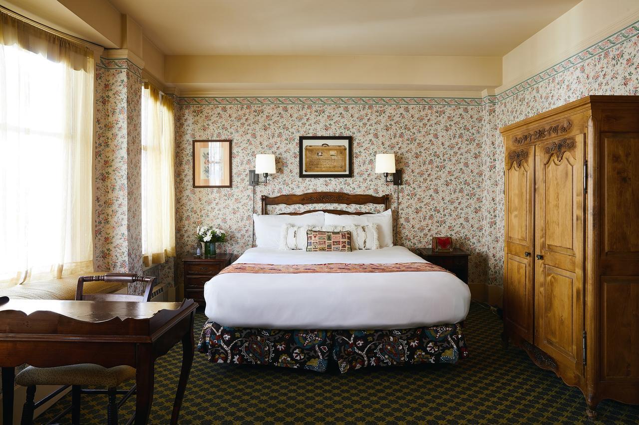 Deluxe King Room,1706594016:JPEG